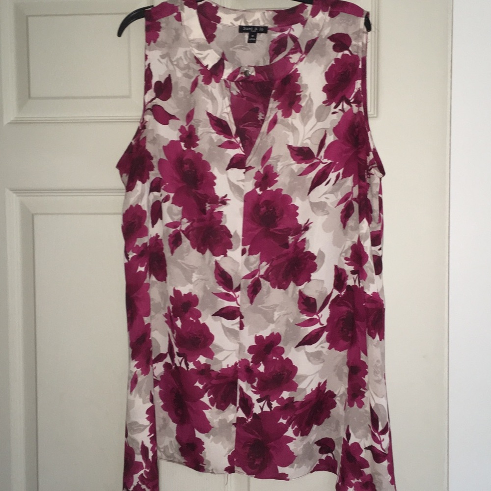 Sleeveless tank top